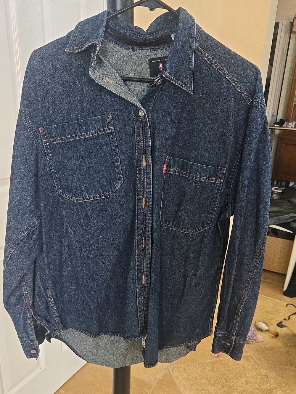 NWOT Levi's Men's Dark Blue Denim Silver Buttons Shirt - Two Chest Pockets M